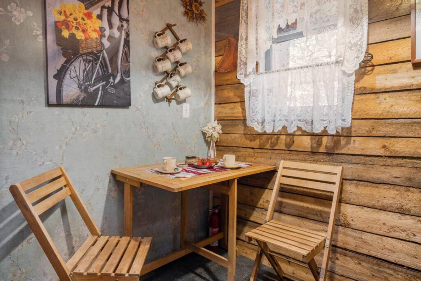 Rustic Cozy Cabin With Hot Tub Bragg Creek Εξωτερικό φωτογραφία